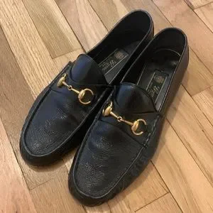 Authentic Vintage Gucci Classic Black Loafers w/Dustbag Gucci 1953 Horsebit Loafers – Black Calfskin with Bee Embroidery main image 2